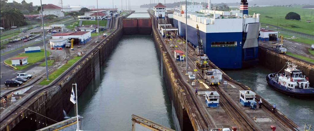 A look down the Panama Canal